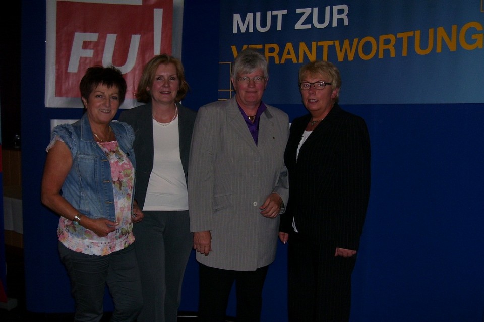 Brigitte Kunze, Petra Averbeck, Marlies Hukelmann, Gisela Patrzek Brigitte Kunze, Petra Averbeck, Marlies Hukelmann, Gisela Patrzek